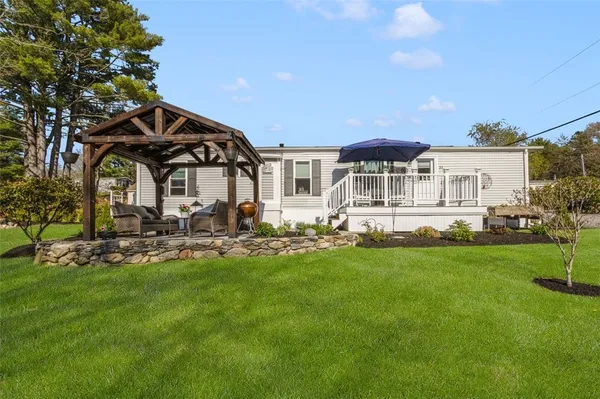 $219,900 | 33 Foxtrot Drive, Charlestown, RI 02813