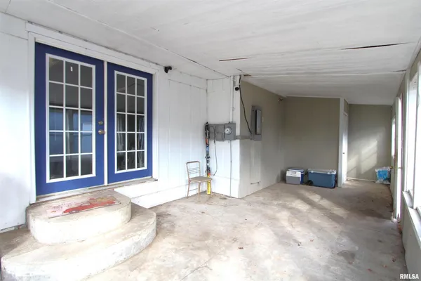$135,000 | 621 6th Street, Camanche, IA 52730