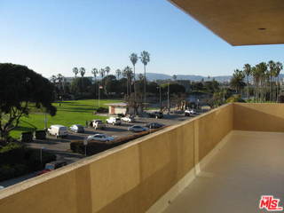 6824 Esplanade Playa del Rey, CA 90293 - Photo 13 of 19