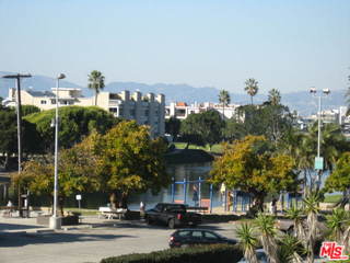 6824 Esplanade Playa del Rey, CA 90293 - Photo 15 of 19