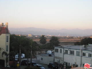 6824 Esplanade Playa del Rey, CA 90293 - Photo 16 of 19