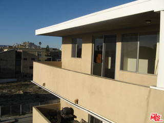 6824 Esplanade Playa del Rey, CA 90293 - Photo 18 of 19