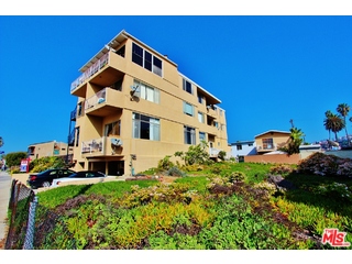 6824 Esplanade Playa del Rey, CA 90293 - Photo 4 of 19