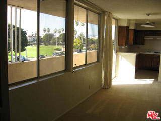 6824 Esplanade Playa del Rey, CA 90293 - Photo 8 of 19