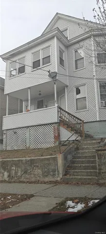 $2,100 | 27 Franklin Street, Unit 1F, Poughkeepsie, NY 12601