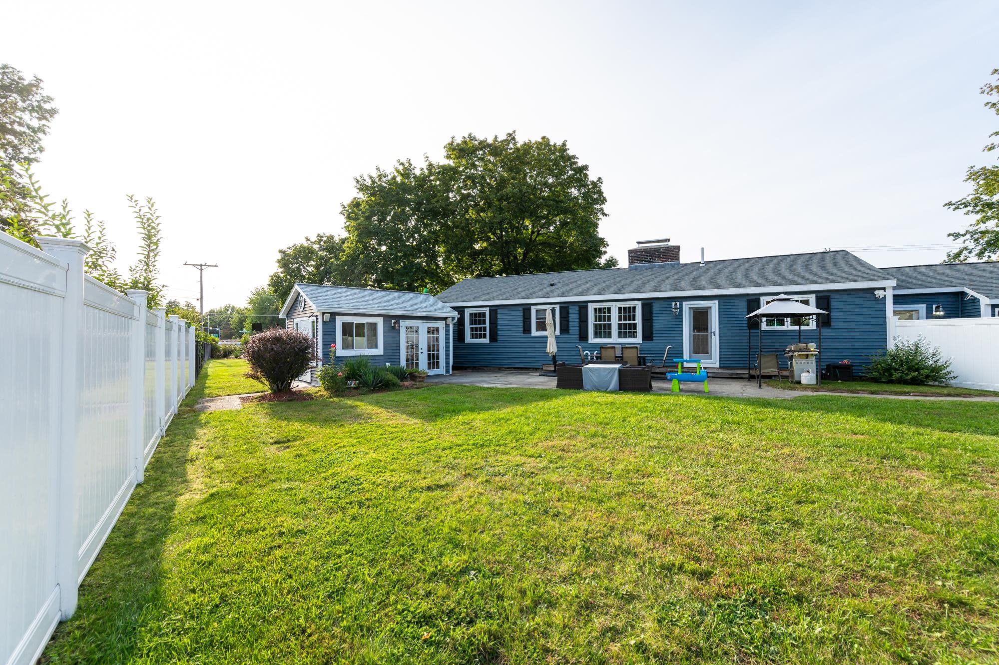 52 East Dunstable Road Nashua, NH 03060 - Photo 25 of 39