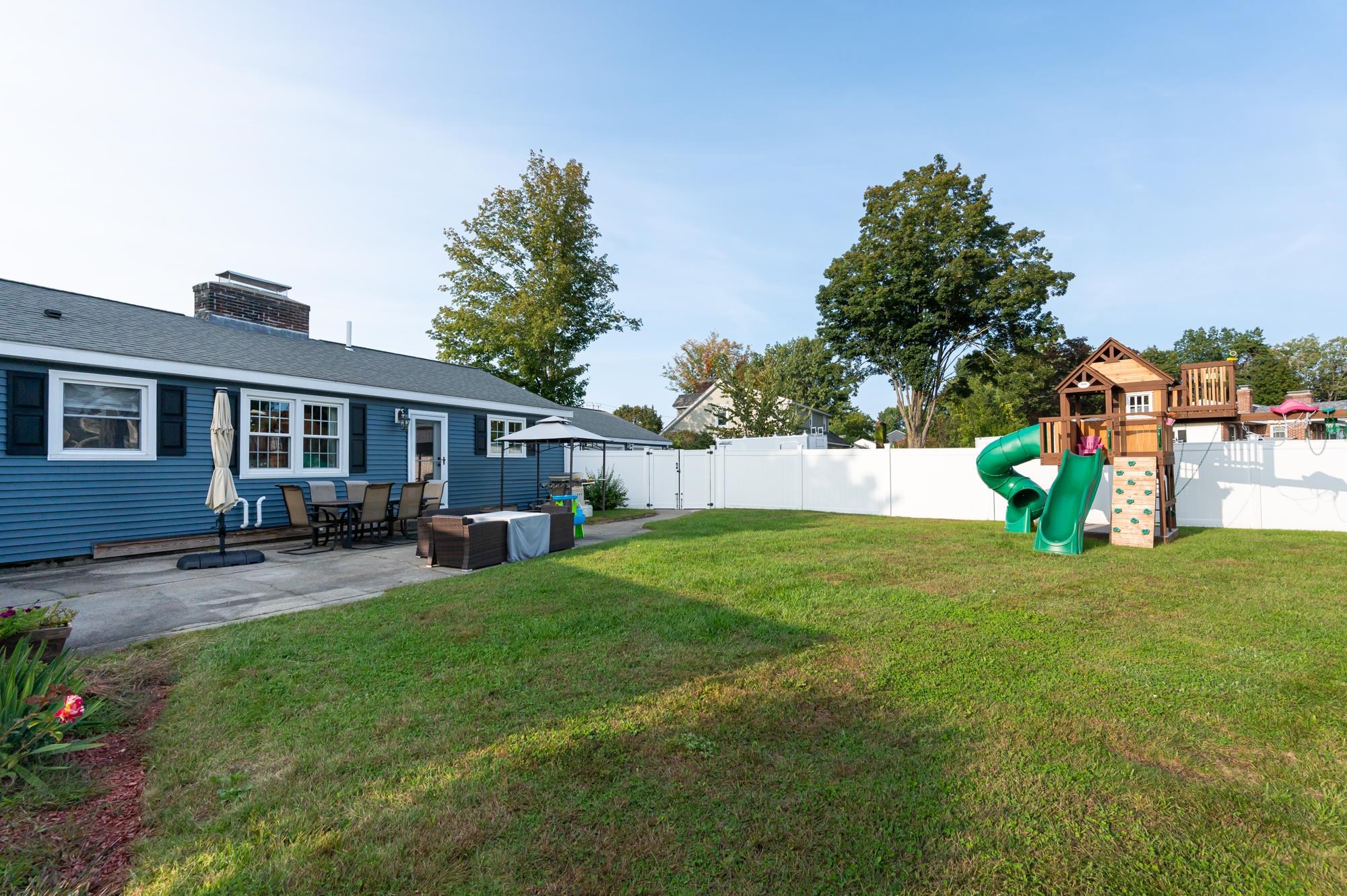 52 East Dunstable Road Nashua, NH 03060 - Photo 26 of 39
