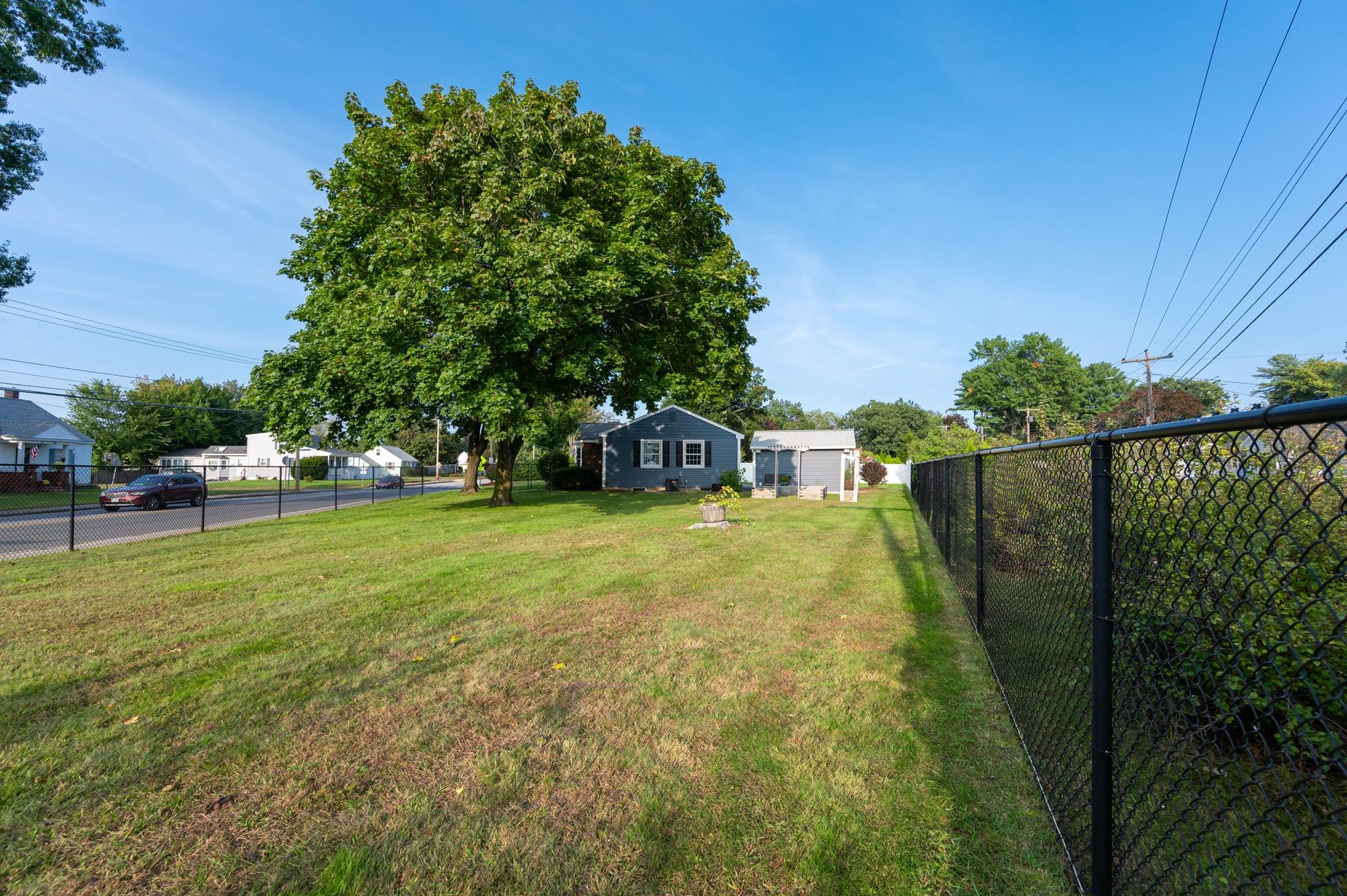 52 East Dunstable Road Nashua, NH 03060 - Photo 27 of 39