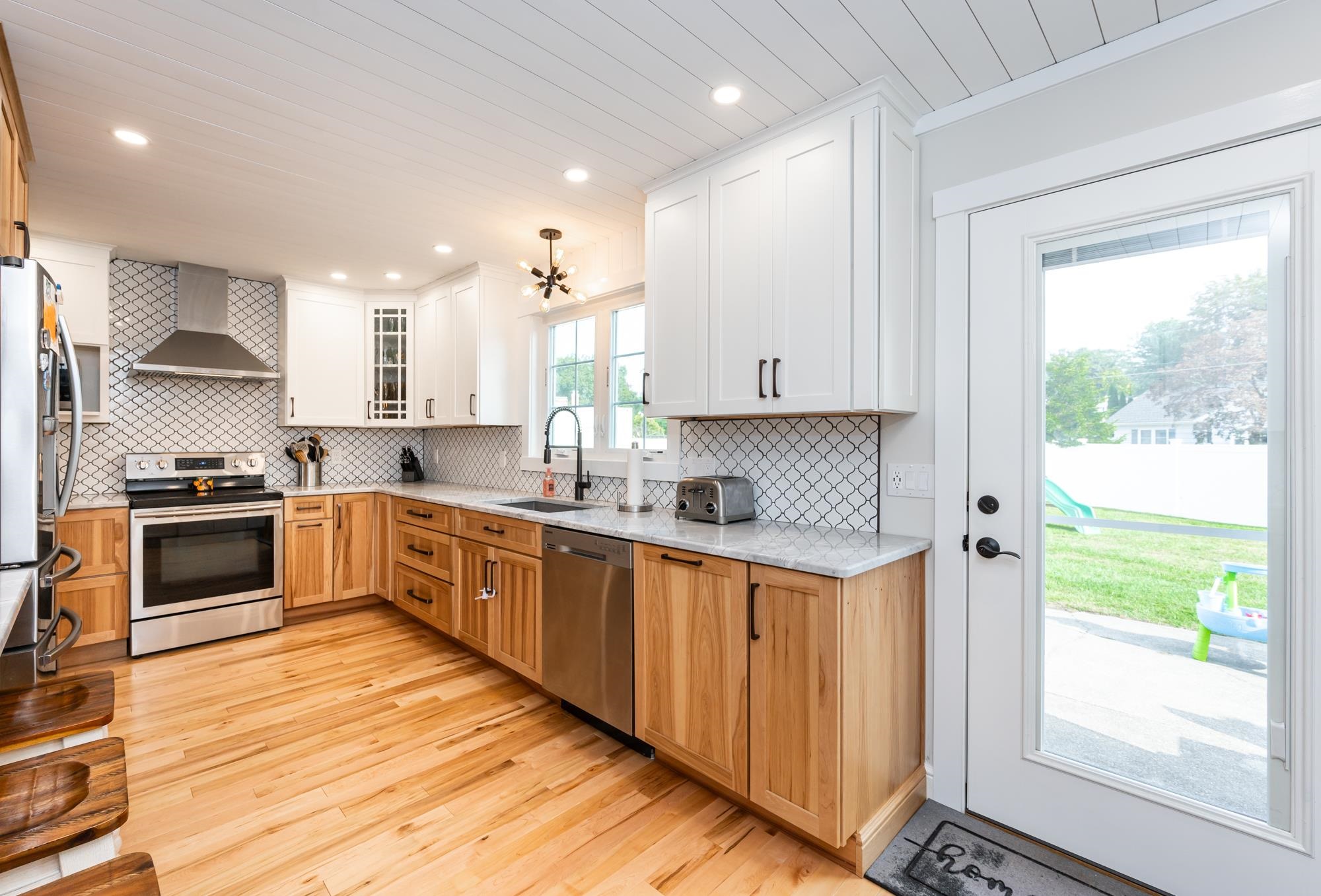 52 East Dunstable Road Nashua, NH 03060 - Photo 35 of 39