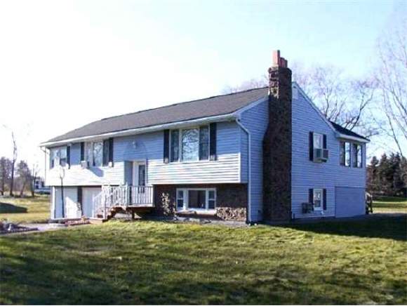158 Chester Road Derry, NH 03038 - Photo 1 of 1
