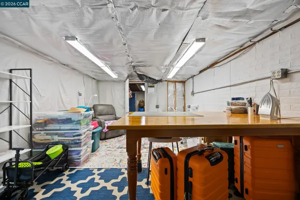 a picture of a wall with a white wall