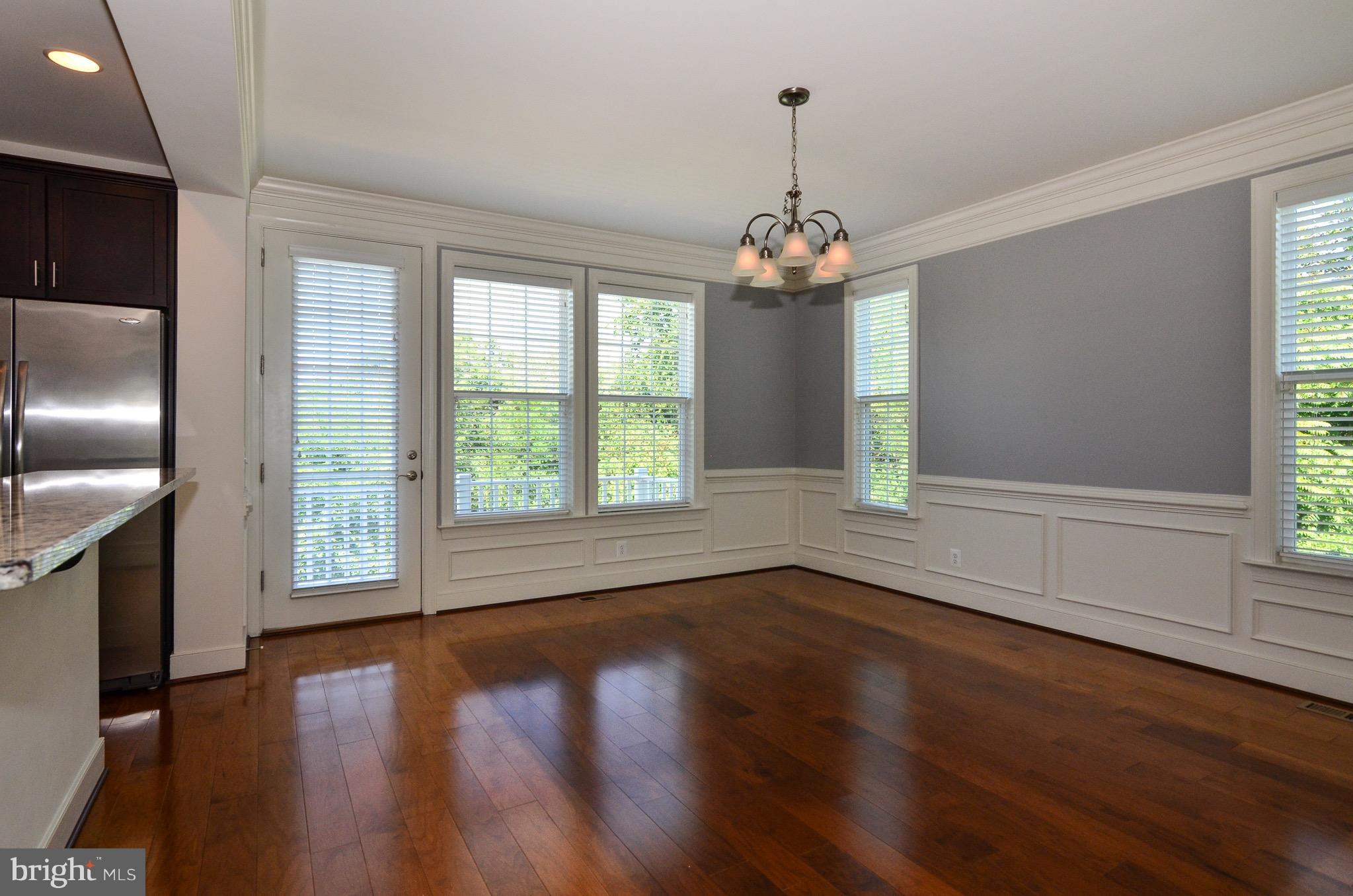 5785 Hunting Creek Road Alexandria, VA 22303 - Photo 12 of 28 Dining Room