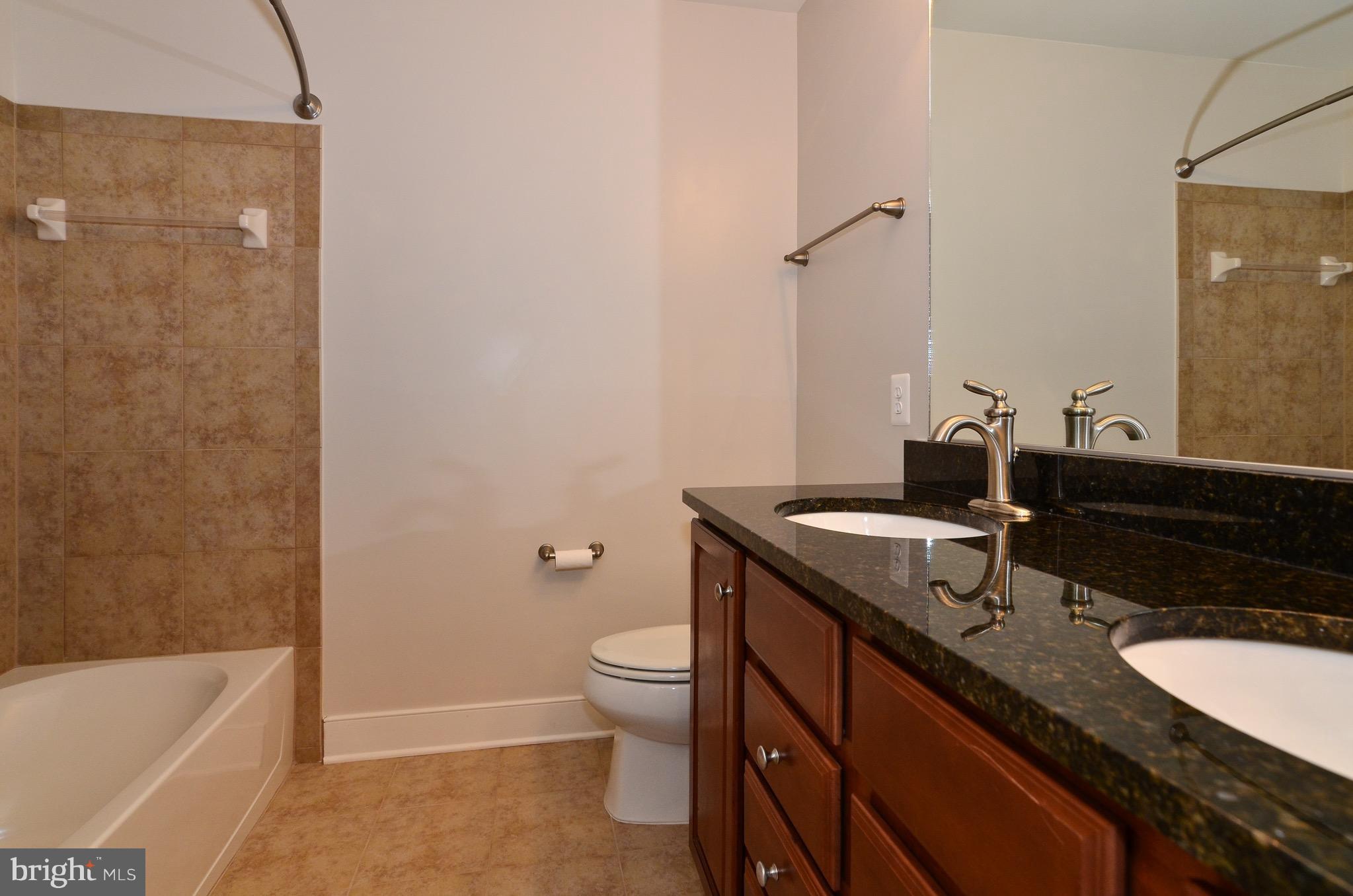 5785 Hunting Creek Road Alexandria, VA 22303 - Photo 23 of 28 Bath
