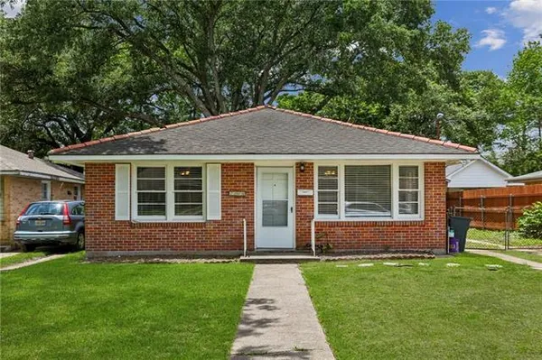 $1,850 | 2009 Ellen Park Place, New Orleans, LA 70131