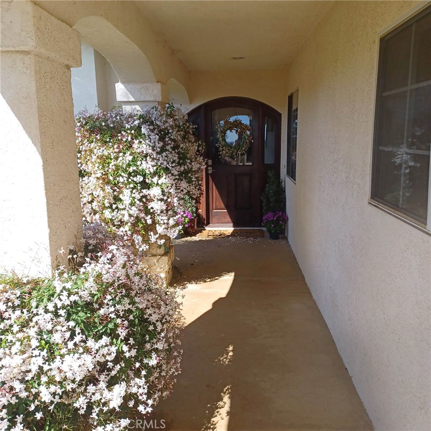 334 Rainbow Crest Road Fallbrook, CA 92028 - Photo 17 of 42 a view of entryway