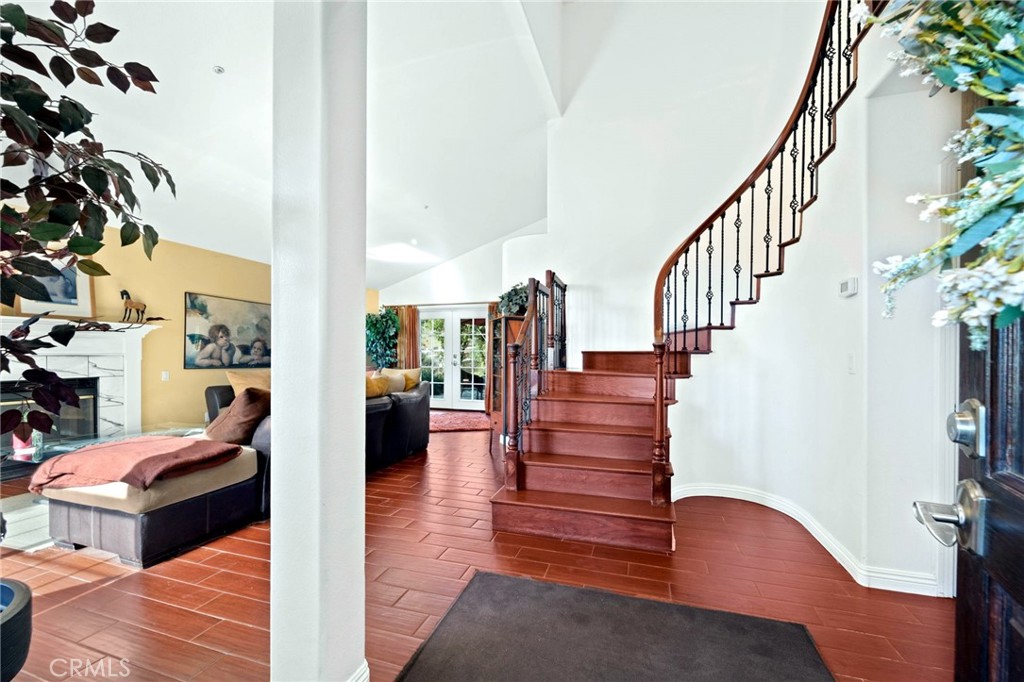 334 Rainbow Crest Road Fallbrook, CA 92028 - Photo 18 of 42 a view of entryway and hall with wooden floor