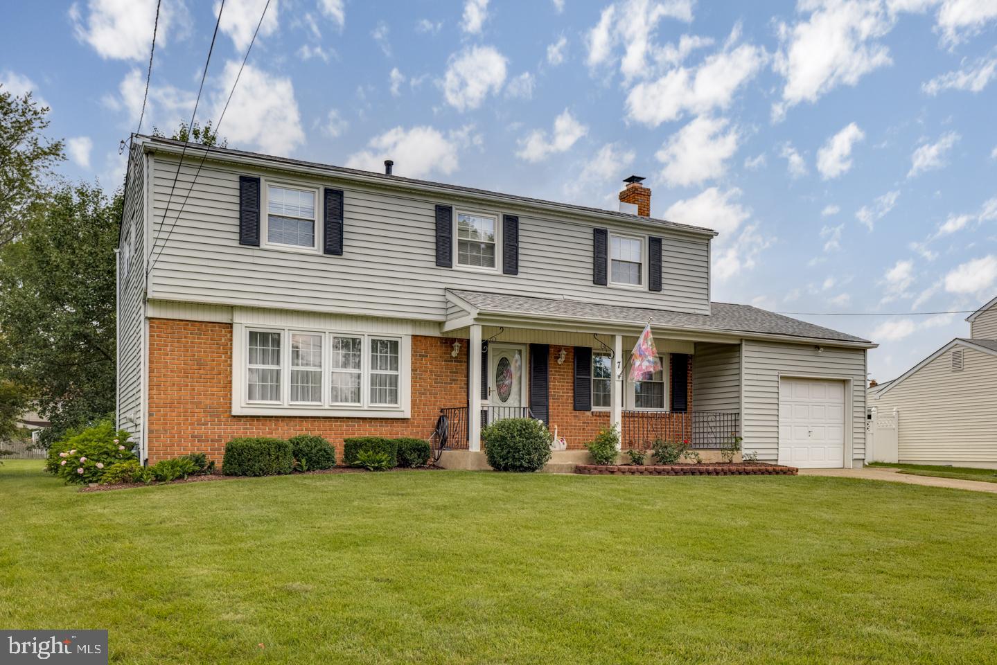 Welcome to 7 Navy Dr