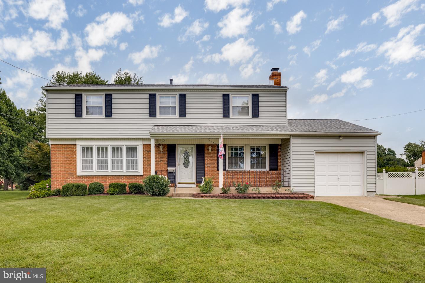 7 Navy Drive Delran, NJ 08075 - Photo 2 of 36