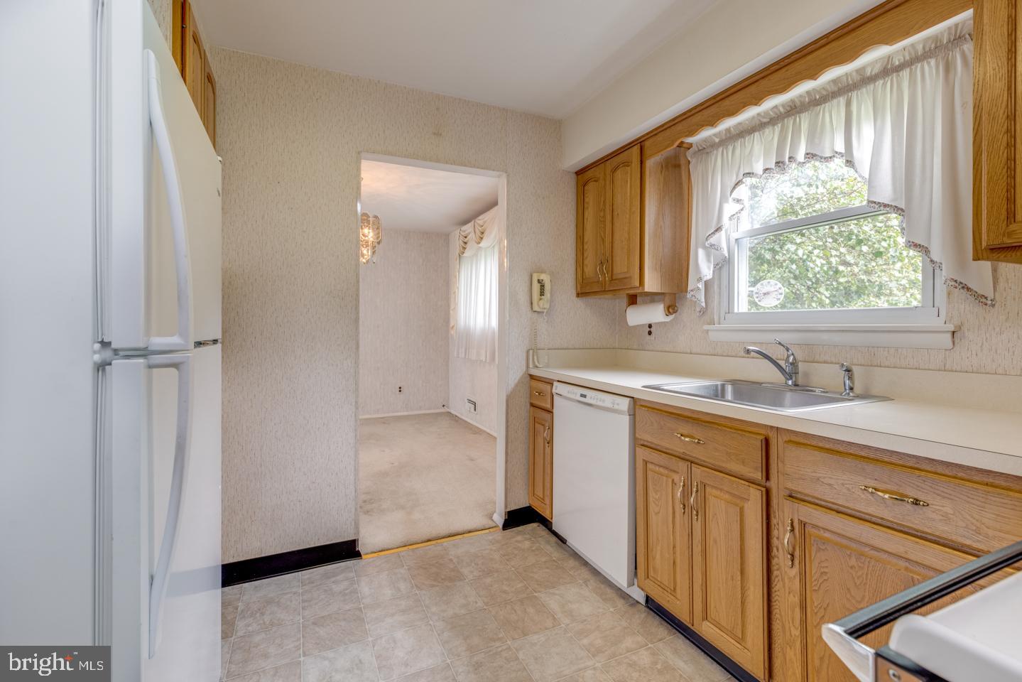 7 Navy Drive Delran, NJ 08075 - Photo 13 of 36 Kitchen