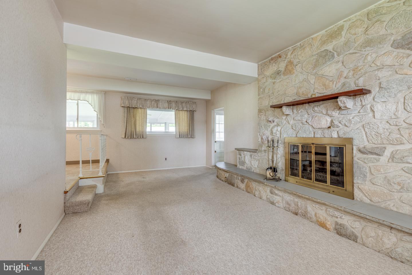 7 Navy Drive Delran, NJ 08075 - Photo 17 of 36 Family room with wood burning fireplace