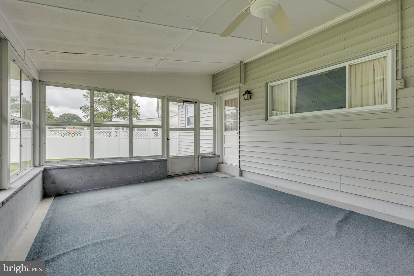 7 Navy Drive Delran, NJ 08075 - Photo 21 of 36 Screened Porch