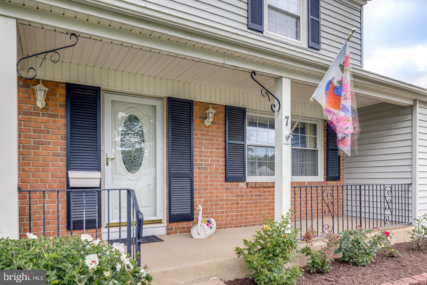 7 Navy Drive Delran, NJ 08075 - Photo 4 of 36