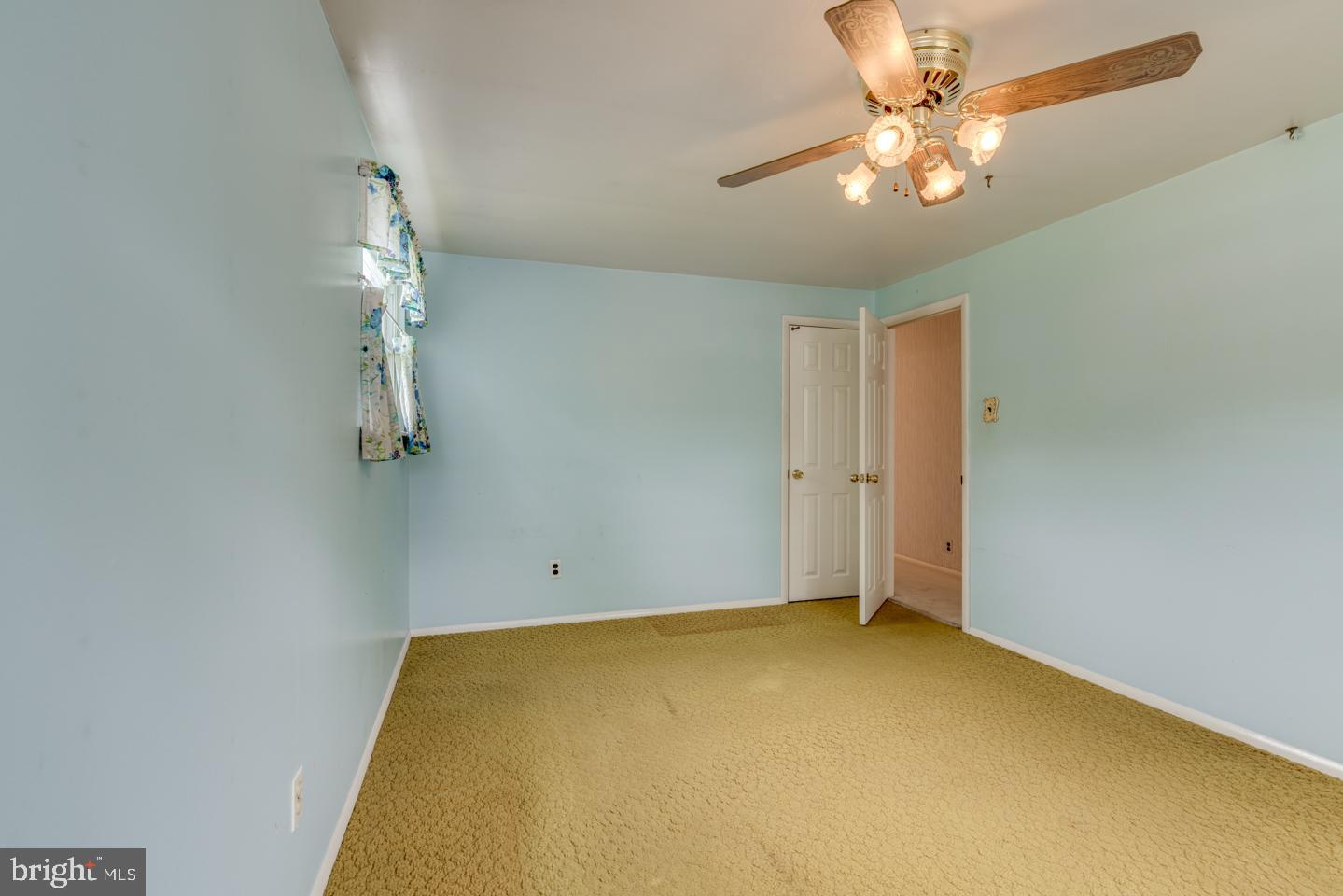 7 Navy Drive Delran, NJ 08075 - Photo 31 of 36 Bedroom 4, hardwood under carpet