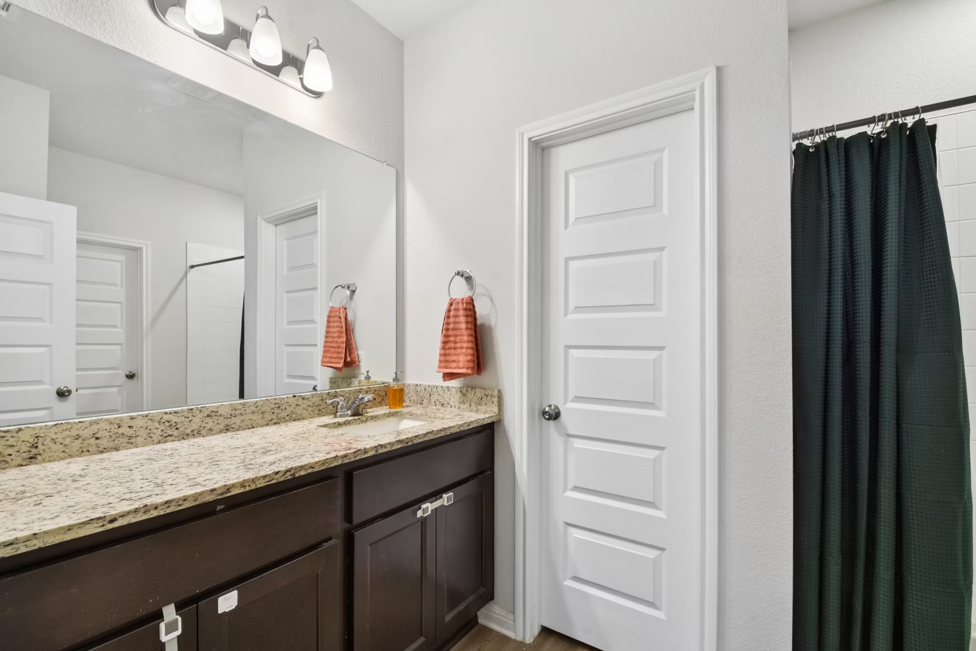 255 Spirit Street Elgin, TX 78621 - Photo 14 of 24 Spacious granite counter & ample cabinetry,