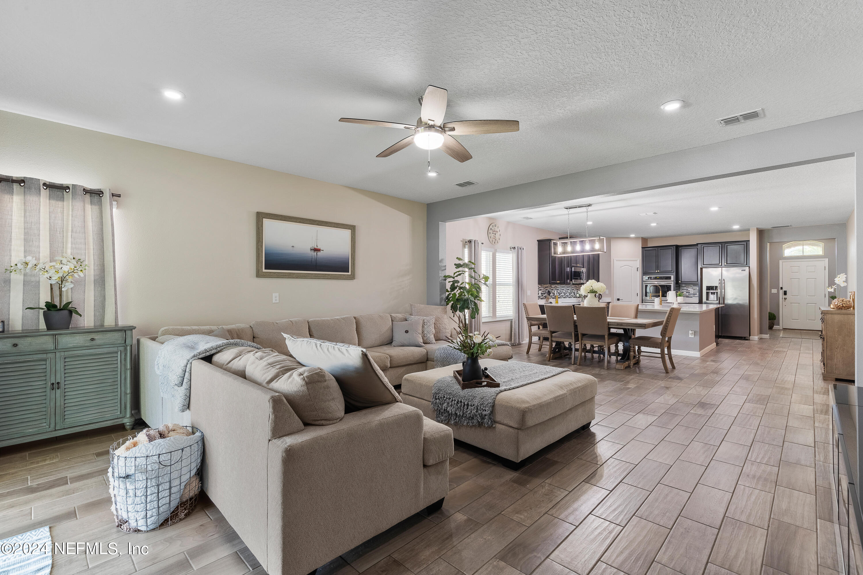 3862 Arbor Mill Circle Orange Park, FL 32065 - Photo 24 of 53 Living Room