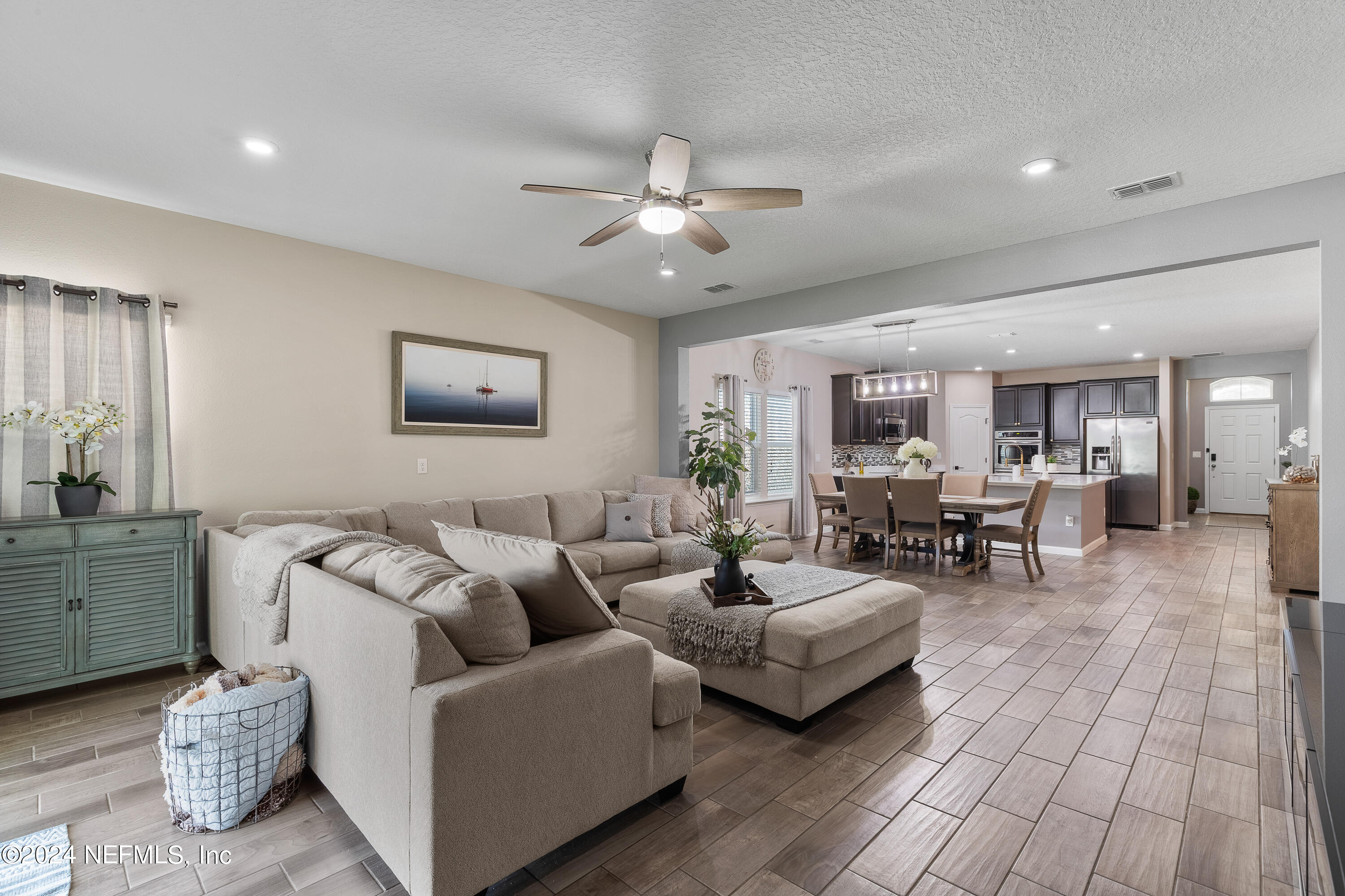 3862 Arbor Mill Circle Orange Park, FL 32065 - Photo 26 of 53 Living Room