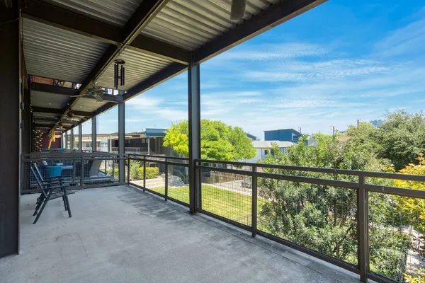 $2,500 | 831 South Flores Street, Unit 2201, San Antonio, TX 78204