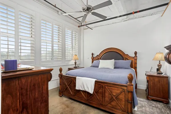 $2,500 | 831 South Flores Street, Unit 2201, San Antonio, TX 78204