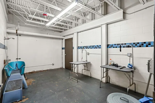 $2,500 | 831 South Flores Street, Unit 2201, San Antonio, TX 78204