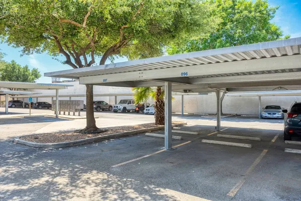 $2,500 | 831 South Flores Street, Unit 2201, San Antonio, TX 78204