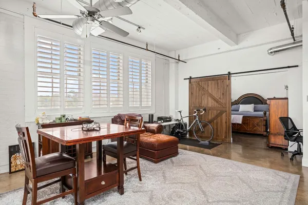 $2,500 | 831 South Flores Street, Unit 2201, San Antonio, TX 78204