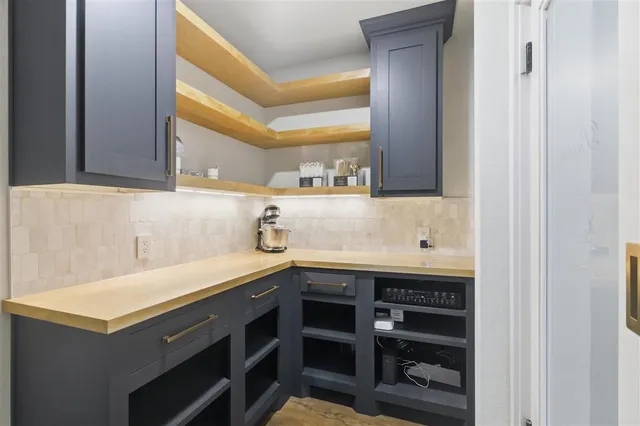 $495,000 | 601 East Street, Vinton, LA 70668