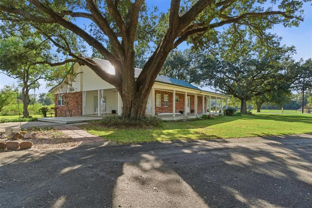 601 East Street Vinton, LA 70668 - Photo 2 of 34