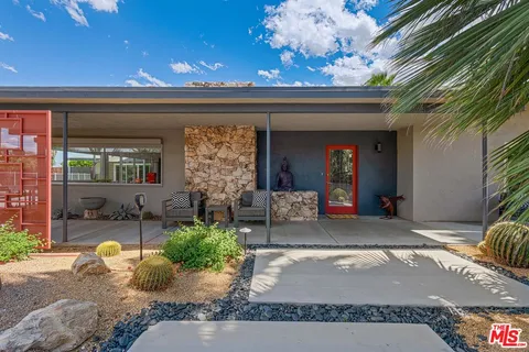 $899,000 | 37810 Melrose Drive, Cathedral City, CA 92234