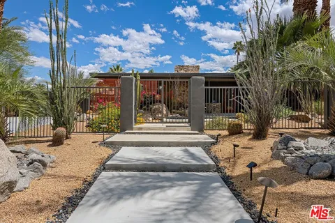 $899,000 | 37810 Melrose Drive, Cathedral City, CA 92234