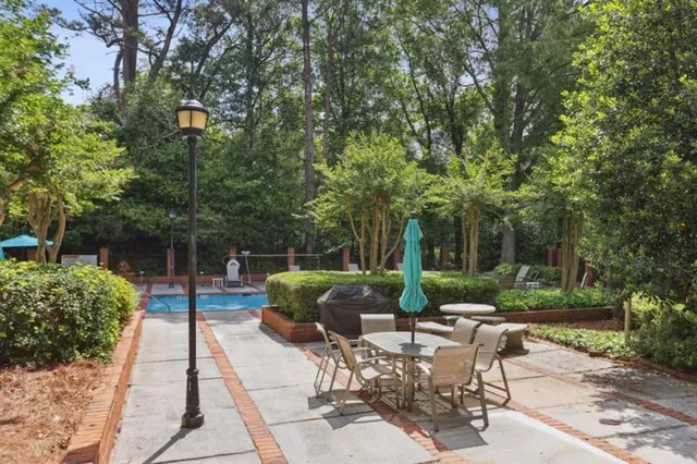$479,000 | 49 Willow Glen Northeast, Atlanta, GA 30342