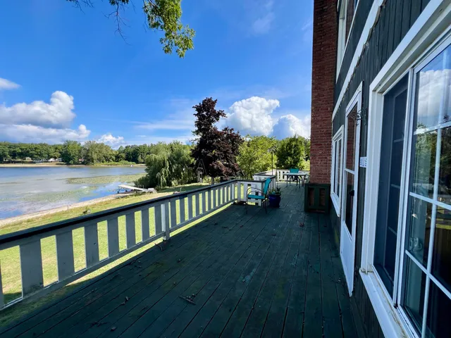 $319,000 | 7832 Highway 10, Branch, MI 49402