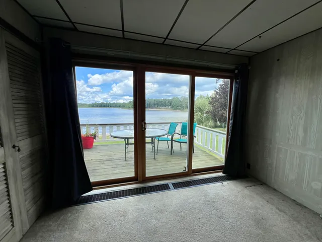 $319,000 | 7832 Highway 10, Branch, MI 49402