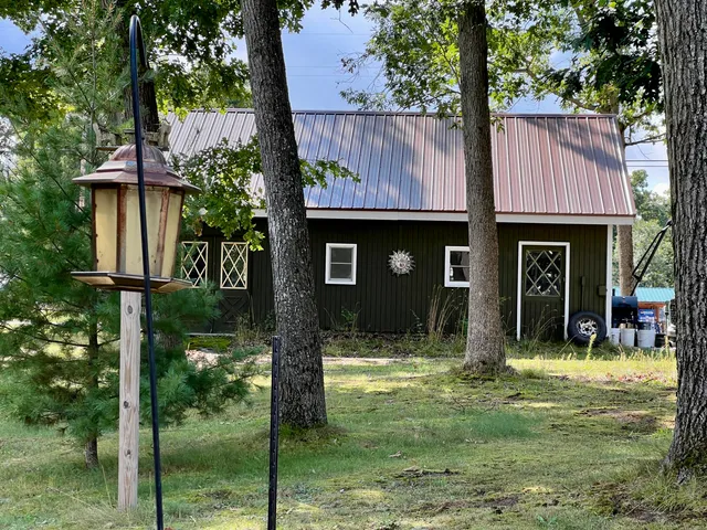 $319,000 | 7832 Highway 10, Branch, MI 49402