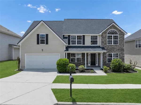 $369,900 | 4425 Grove Lake Court, Loganville, GA 30052