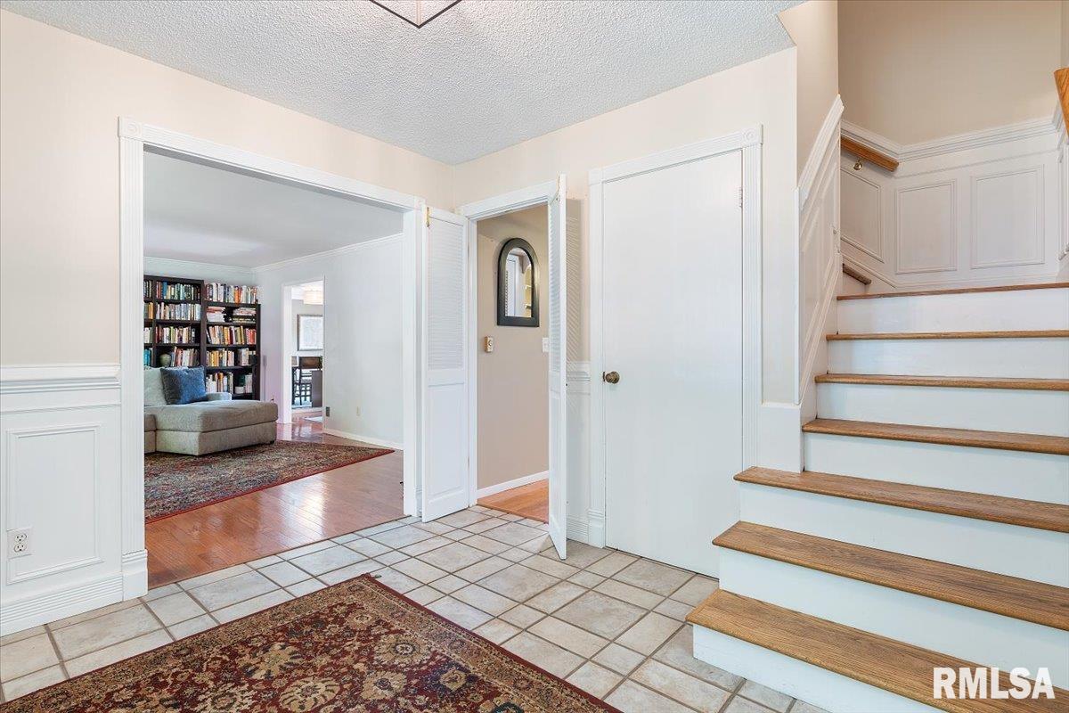 2953 Battersea Point Springfield, IL 62704 - Photo 3 of 51 Gallery Image 3