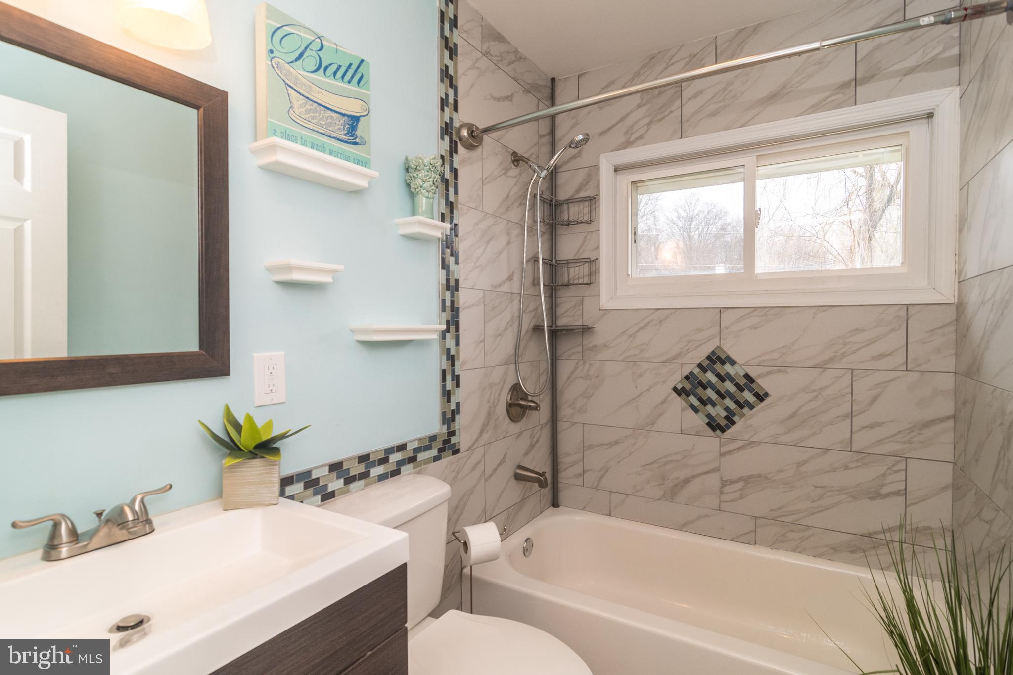 20 Violet Road Levittown, PA 19057 - Photo 19 of 41 Main floor bathroom