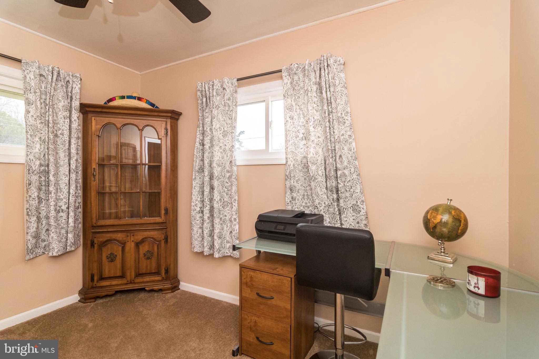 20 Violet Road Levittown, PA 19057 - Photo 21 of 41 Main floor bedroom 2