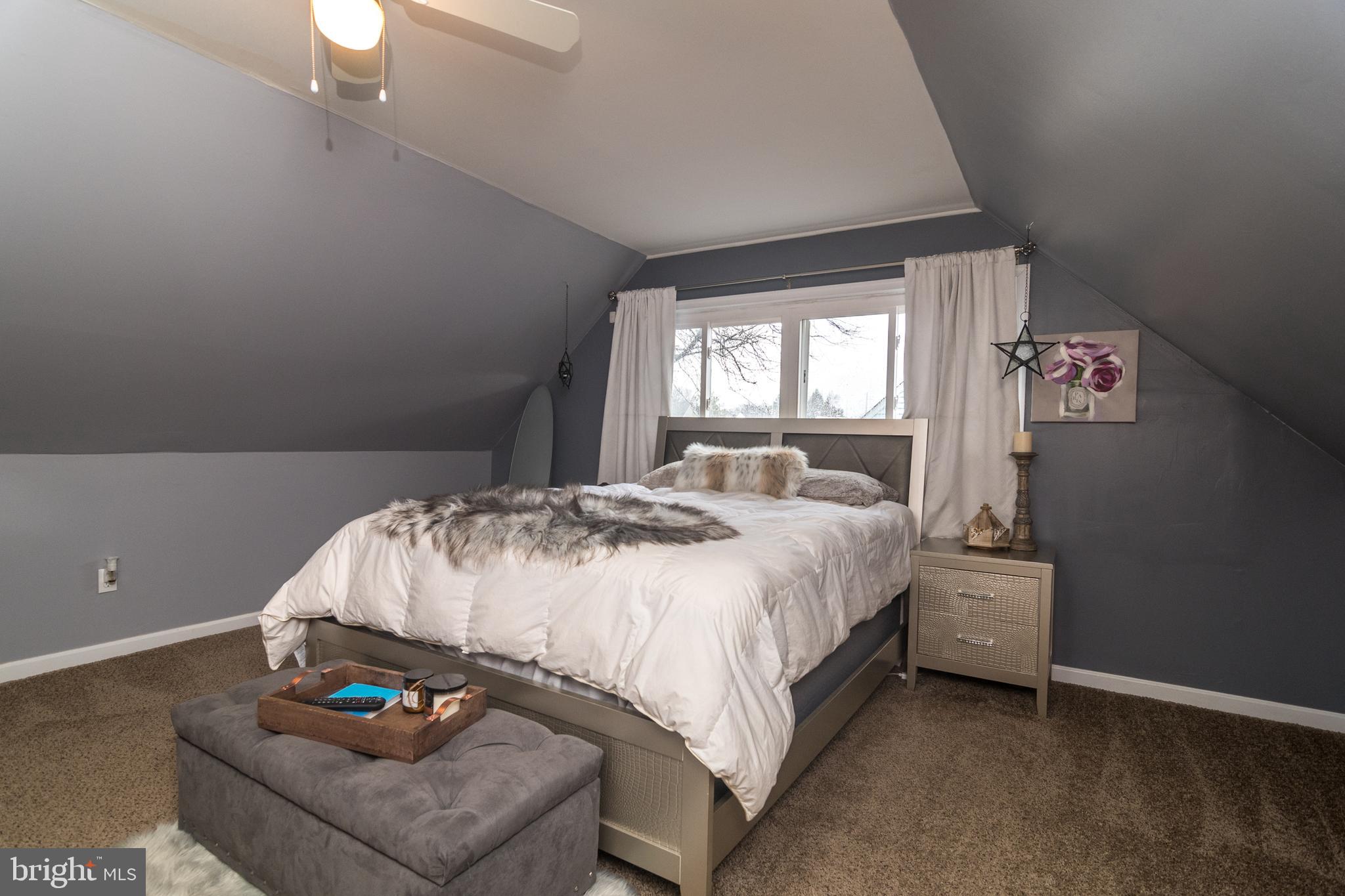 20 Violet Road Levittown, PA 19057 - Photo 24 of 41 2nd floor bedroom 3