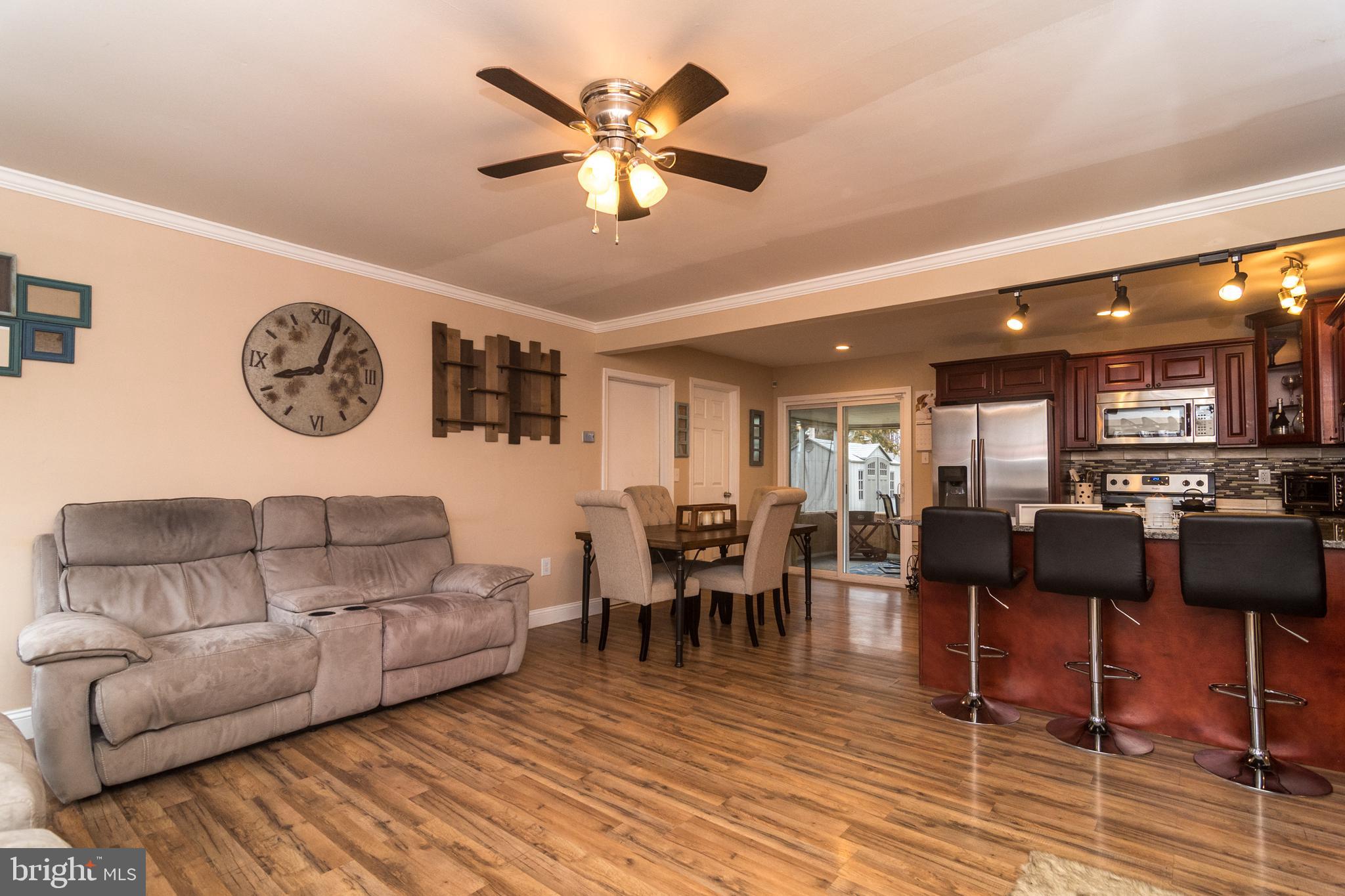 20 Violet Road Levittown, PA 19057 - Photo 4 of 41 Main floor area