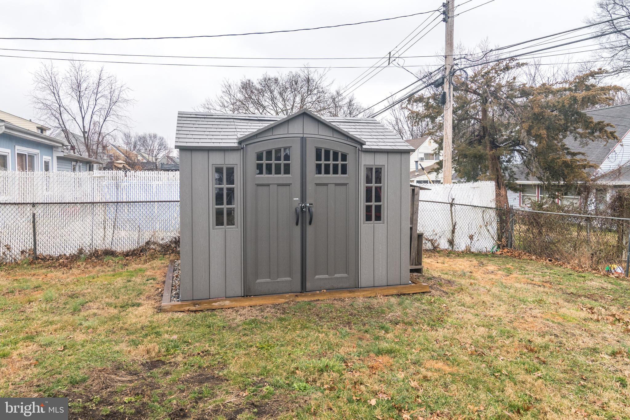 20 Violet Road Levittown, PA 19057 - Photo 37 of 41 Backyard